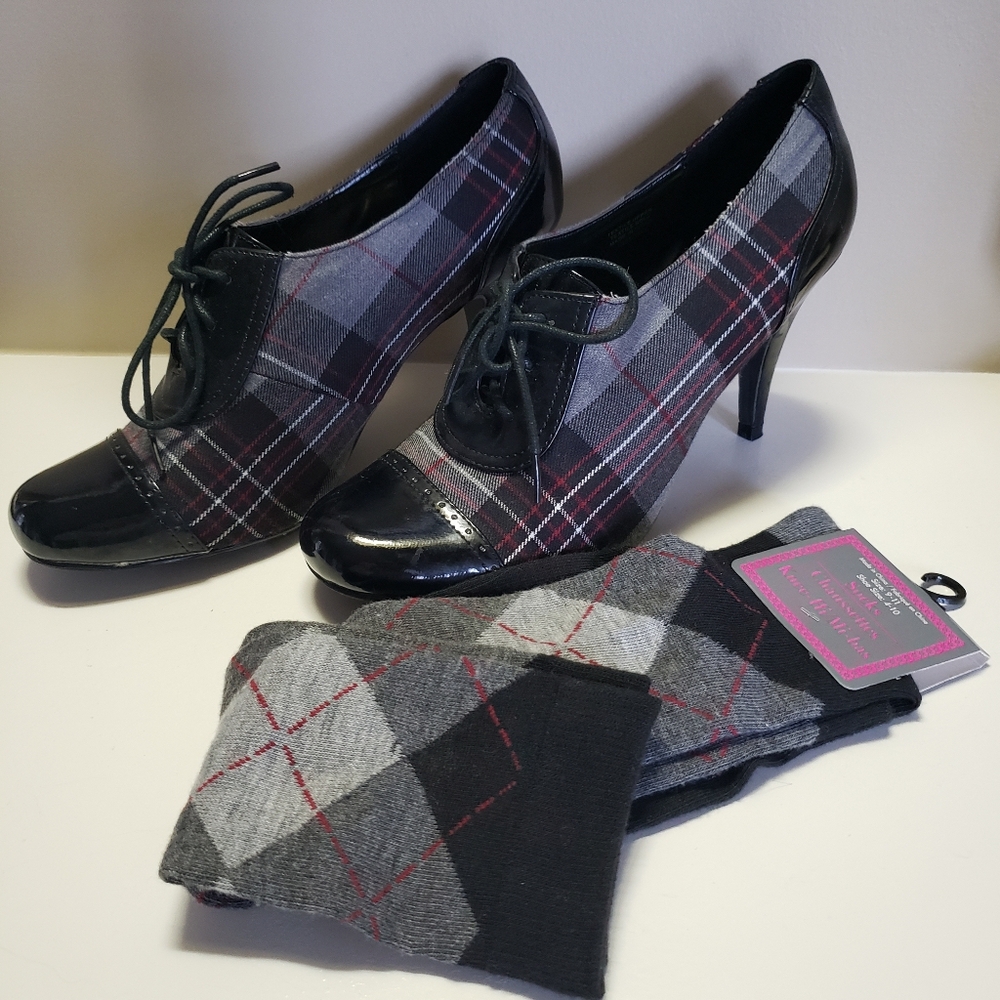 Shoes size 7.5